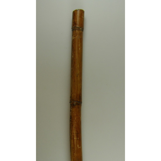 Bambusz 2,1m×4-4,5cm barna (repedt)